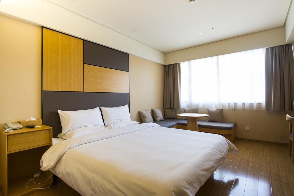 JI Hotel Chengdu West Hi-tech Zone Longhu Zimmer foto
